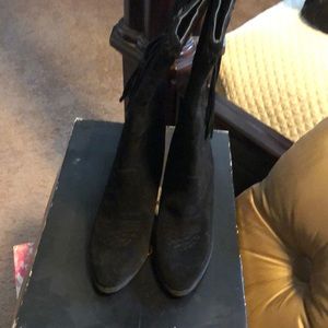 New! Reba Hades black boot 8 1/2